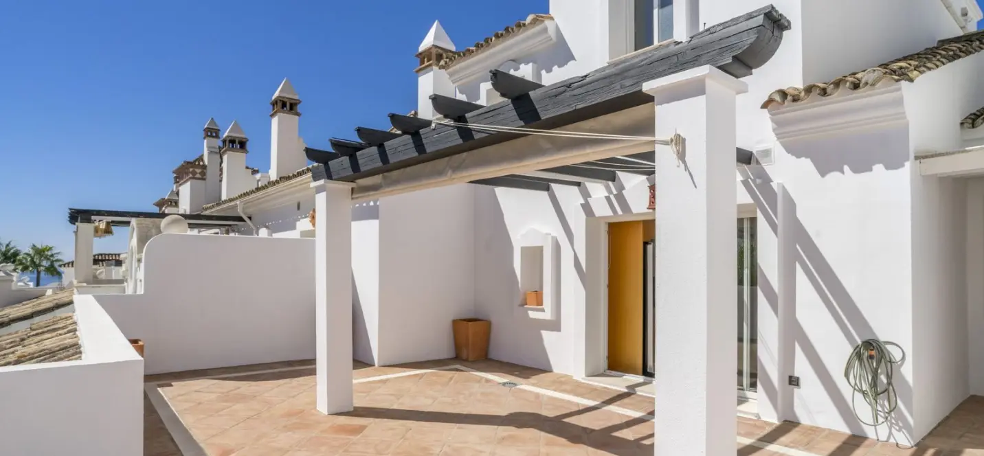 Продажа двухуровневого пентхауса в Marbella 4