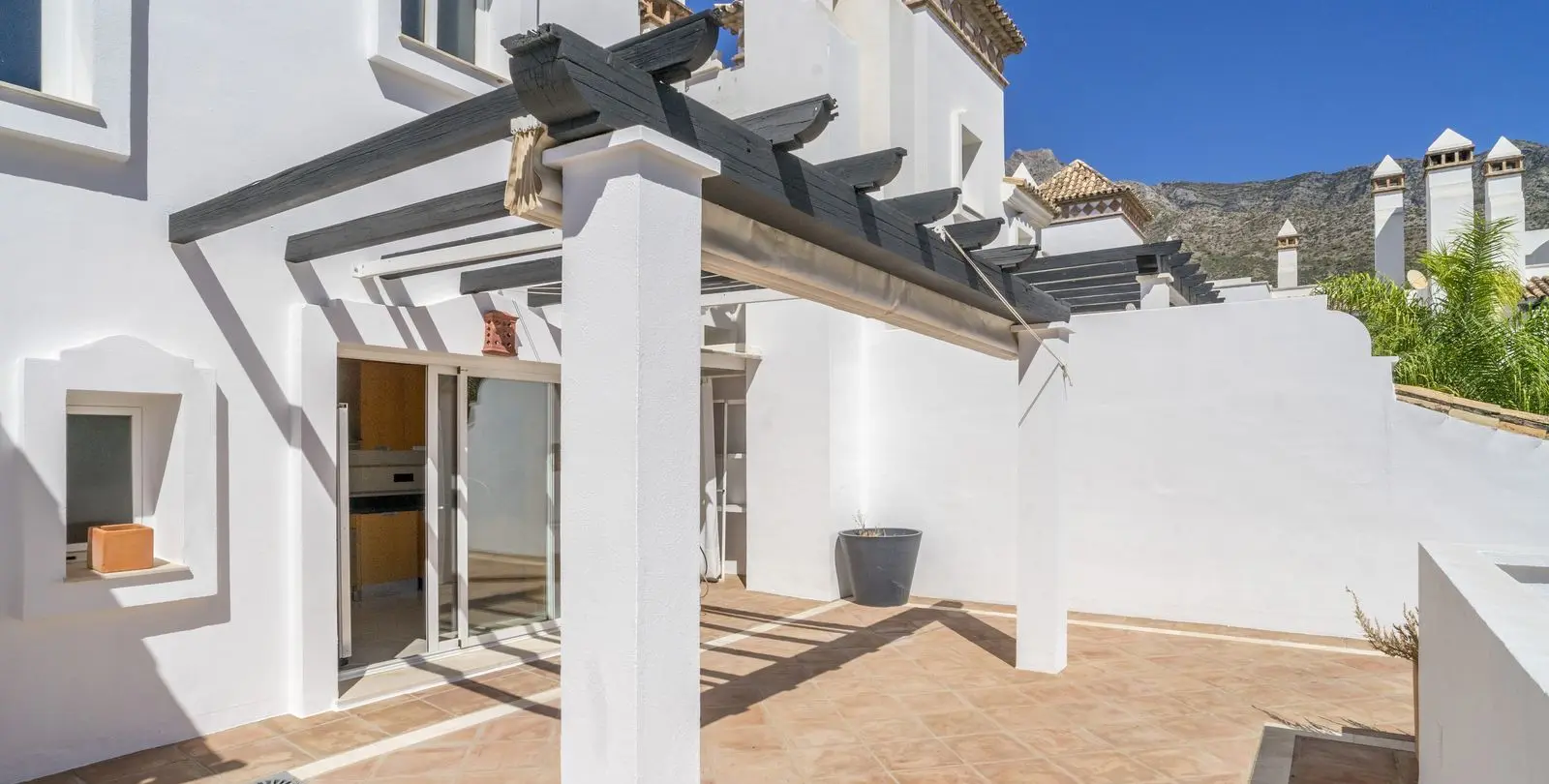 Продажа двухуровневого пентхауса в Marbella 7