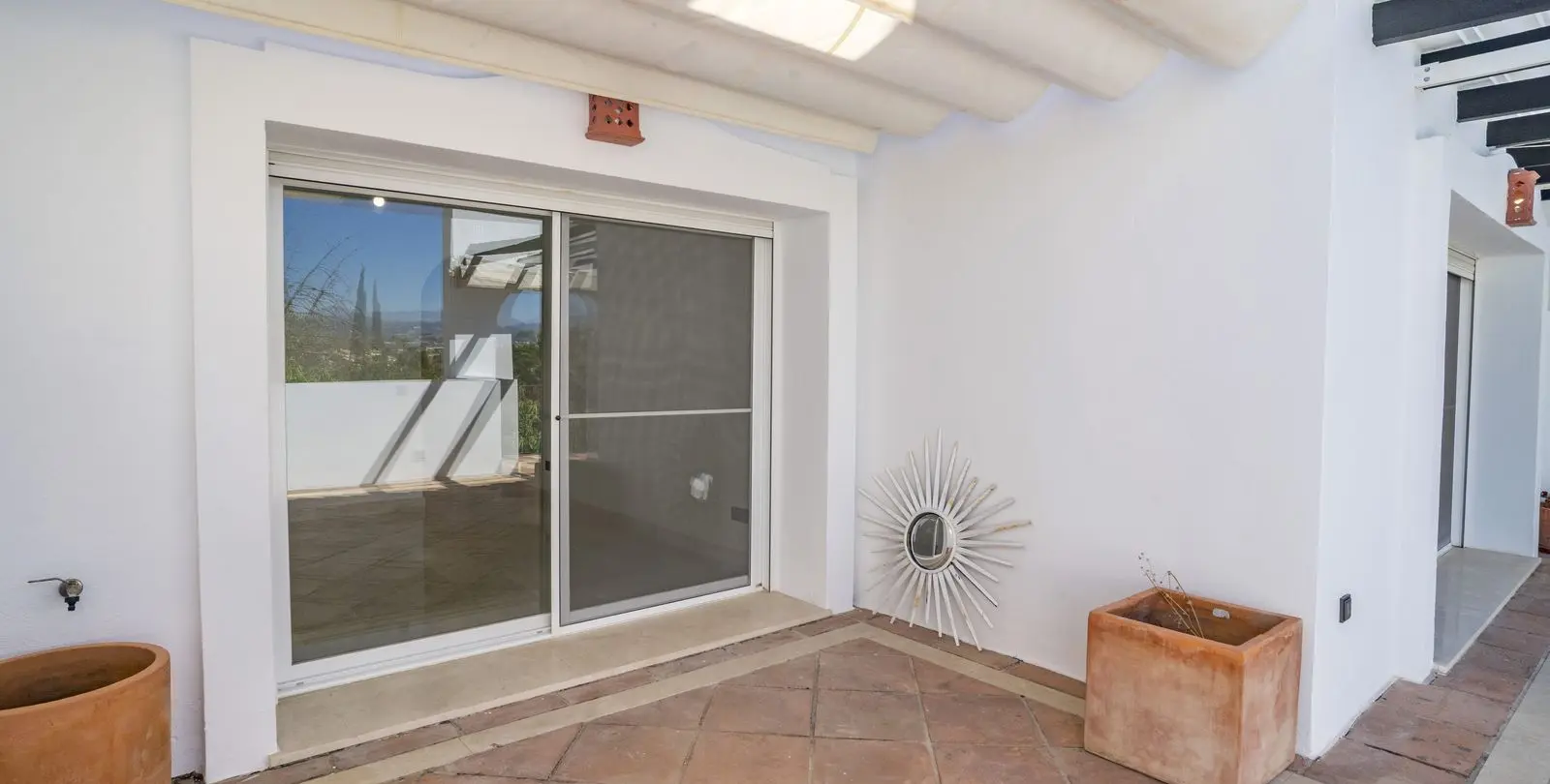 Продажа двухуровневого пентхауса в Marbella 53