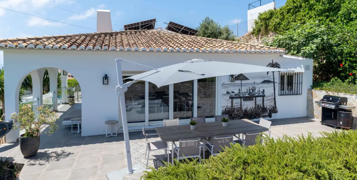 Sale of detached villa in Torreblanca 24