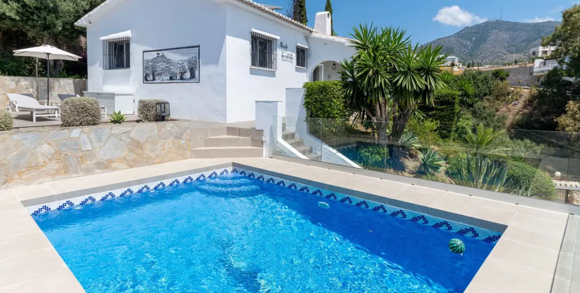 Sale of detached villa in Torreblanca 26