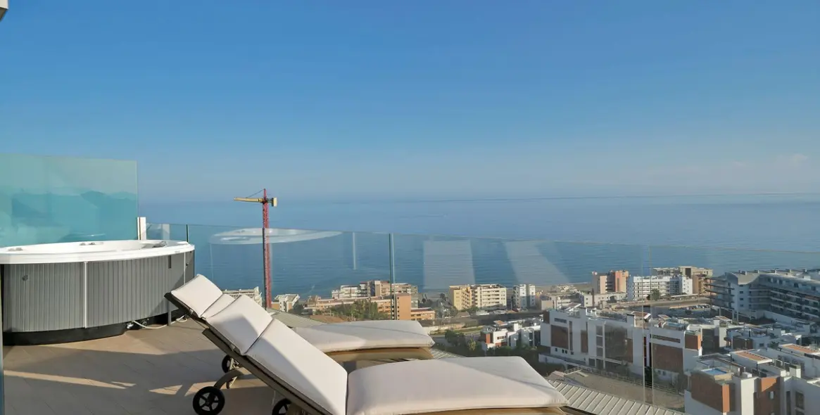Sale of penthouse in Fuengirola 4