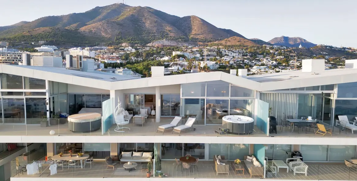 Sale of penthouse in Fuengirola 48