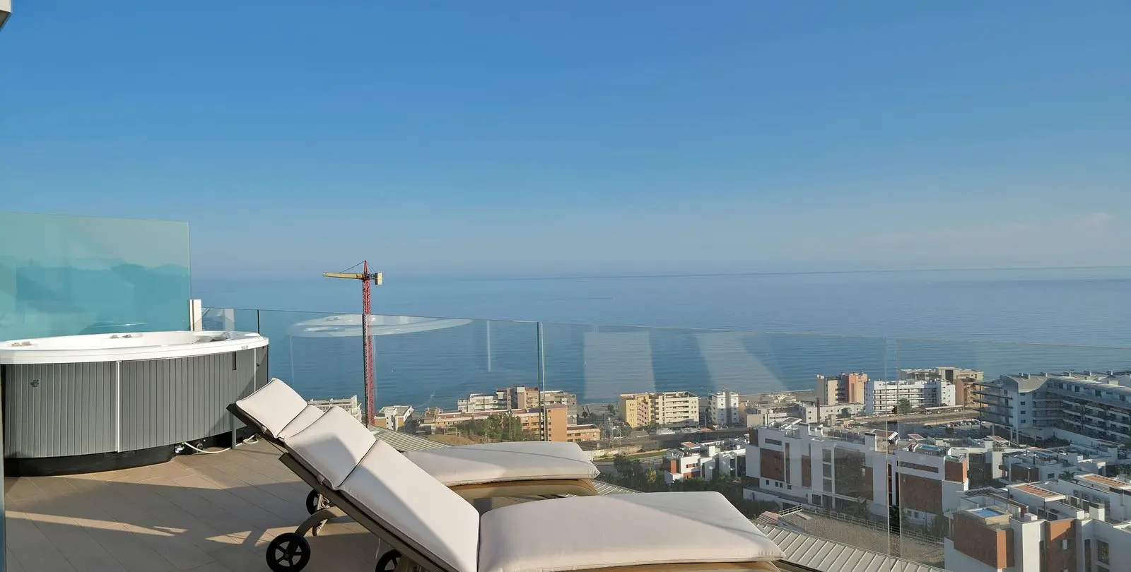 Sale of penthouse in Fuengirola 2