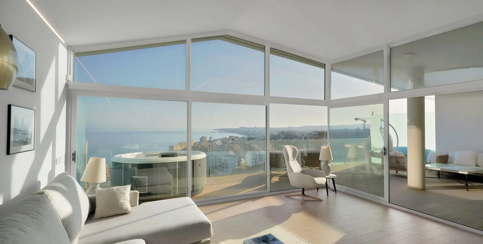 Sale of penthouse in Fuengirola 3