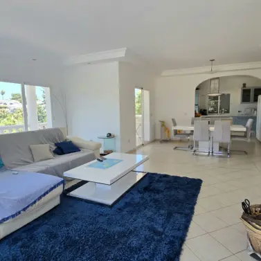 Sale of detached villa in Calahonda