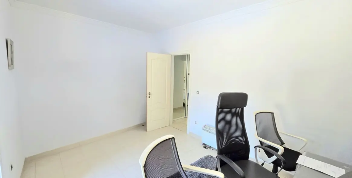 Продажа  отдельно стоящей виллы в Calahonda 13