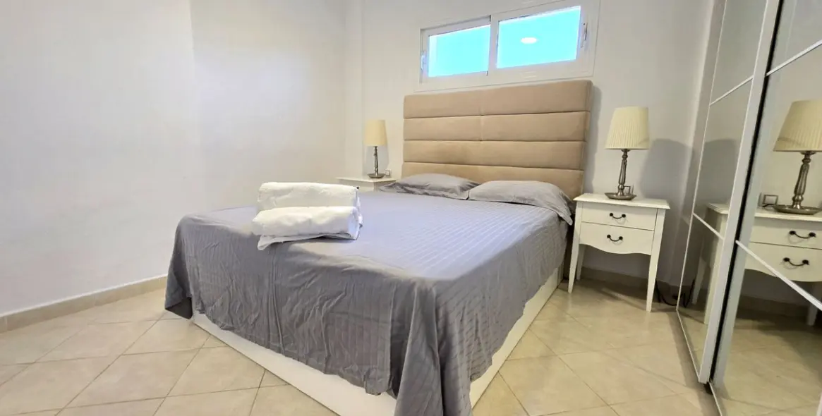 Продажа  отдельно стоящей виллы в Calahonda 20