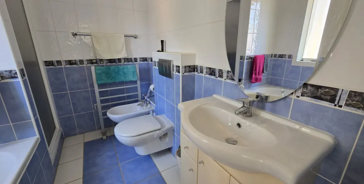 Продажа  отдельно стоящей виллы в Calahonda 31