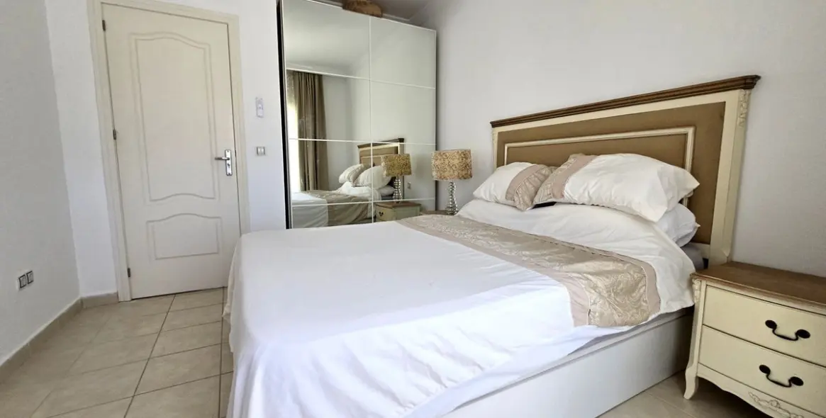 Продажа  отдельно стоящей виллы в Calahonda 35