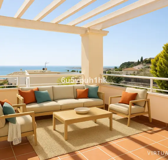 Sale of detached villa in Benalmadena