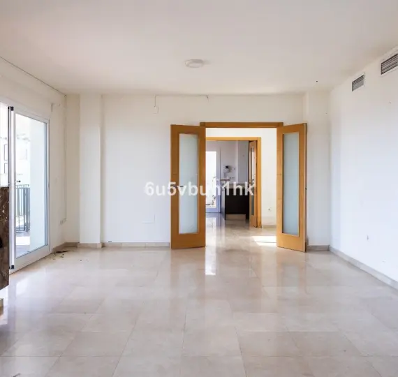 Sale of detached villa in Benalmadena