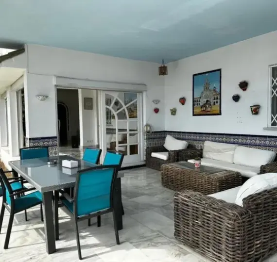 Oтдельно стоящая вилла R4862818