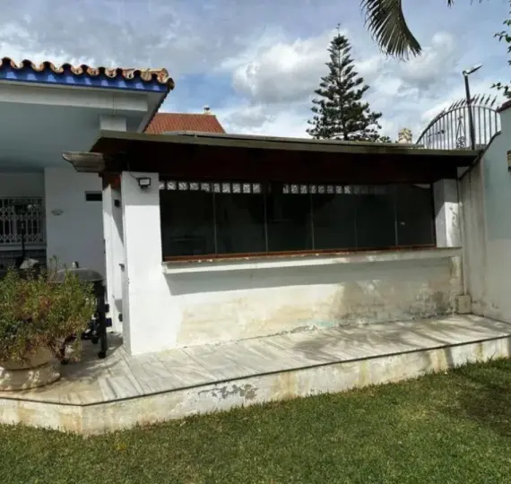 Oтдельно стоящая вилла R4862818