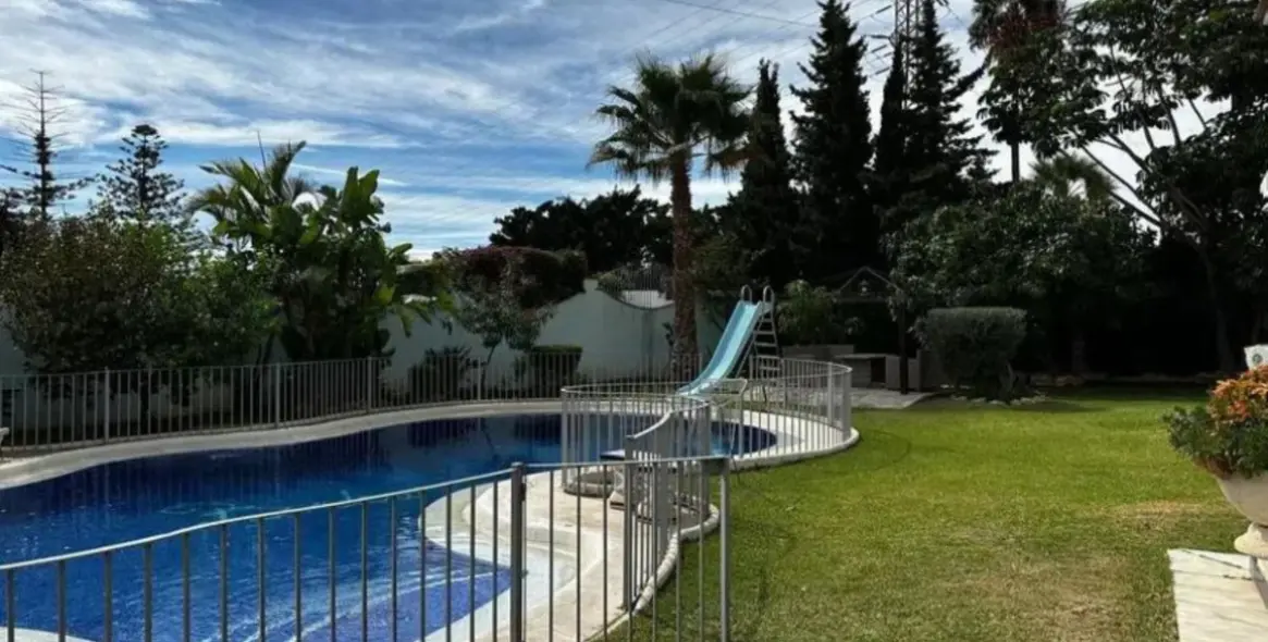 Продажа  отдельно стоящей виллы в Marbella (район Marbella) 7