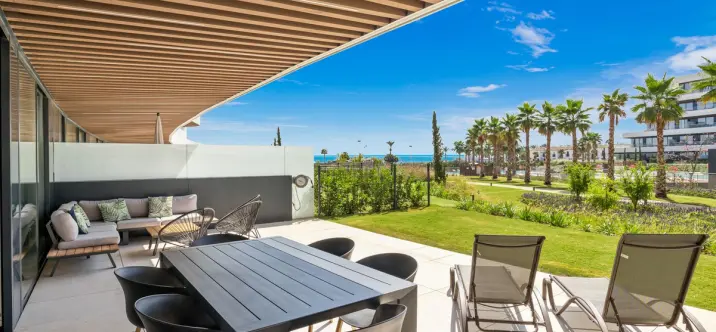 Продажа апартаментов на первом этаже в Torremolinos 0