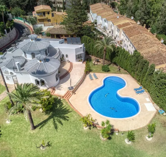Venta de villa independiente en Benalmadena