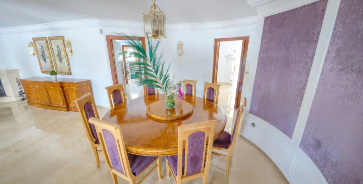 Продажа  отдельно стоящей виллы в Benalmadena 16