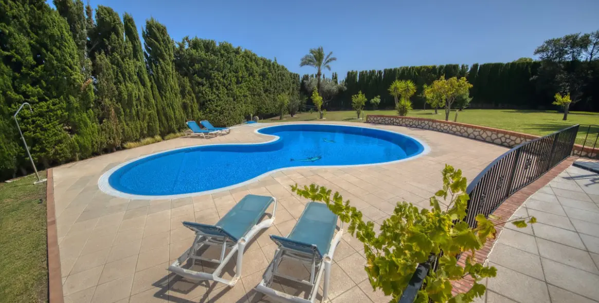 Продажа  отдельно стоящей виллы в Benalmadena 23