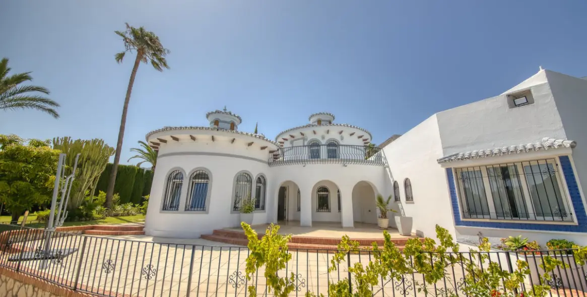Продажа  отдельно стоящей виллы в Benalmadena 36