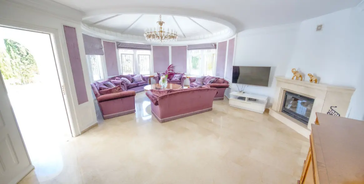 Продажа  отдельно стоящей виллы в Benalmadena 42