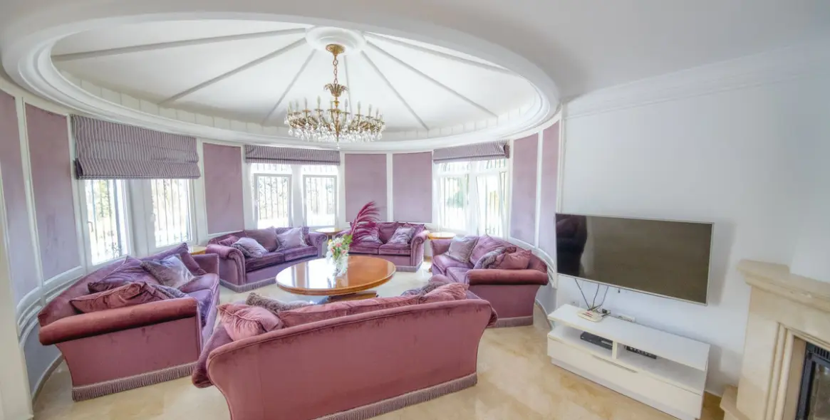 Продажа  отдельно стоящей виллы в Benalmadena 49