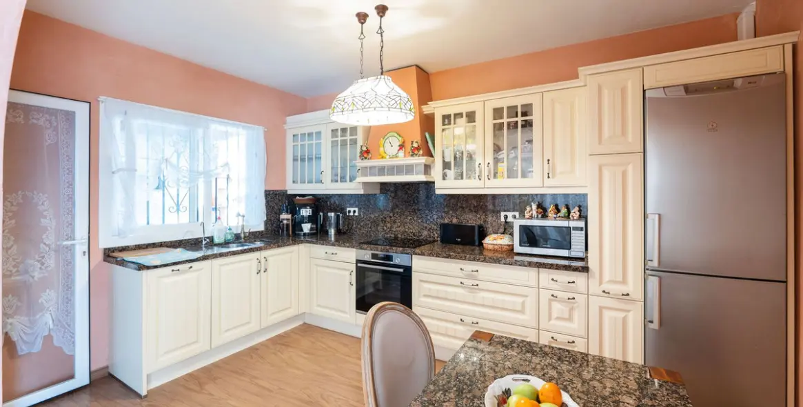 Продажа  отдельно стоящей виллы в Marbella 22