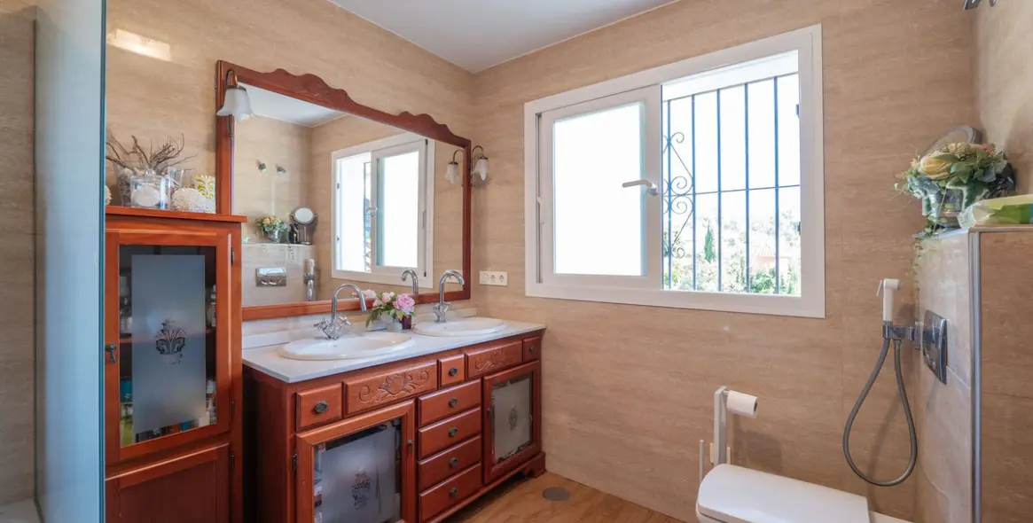 Продажа  отдельно стоящей виллы в Marbella 38