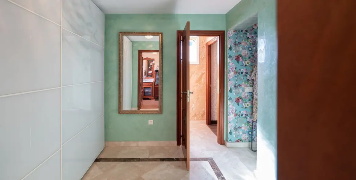 Продажа  отдельно стоящей виллы в Marbella 40