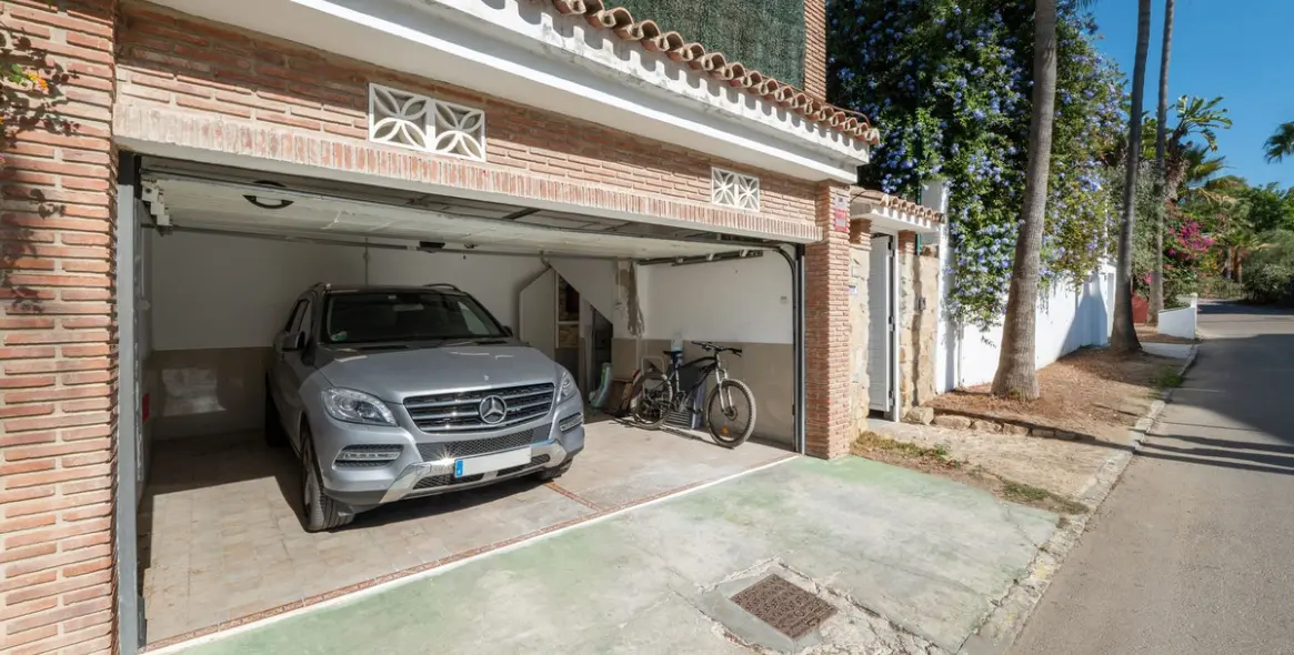 Продажа  отдельно стоящей виллы в Marbella 57