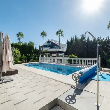 Venta de villa independiente en Marbella