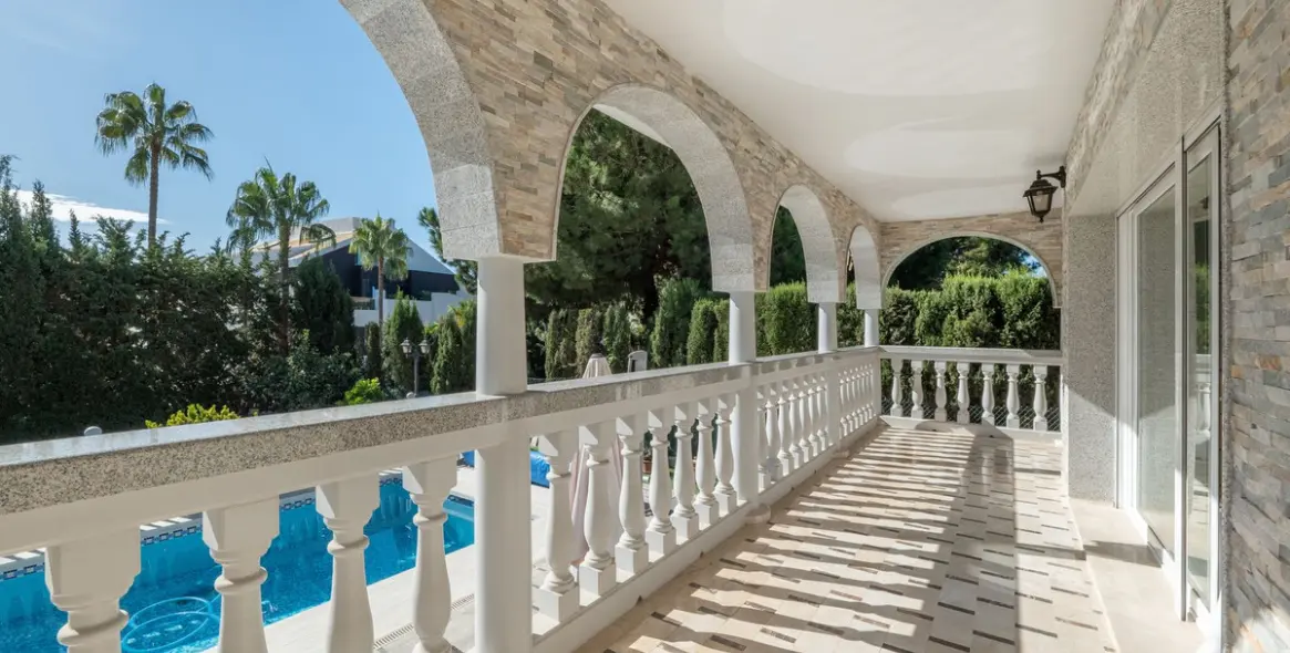 Продажа  отдельно стоящей виллы в Marbella 5