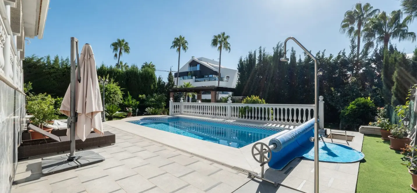Продажа  отдельно стоящей виллы в Marbella 3