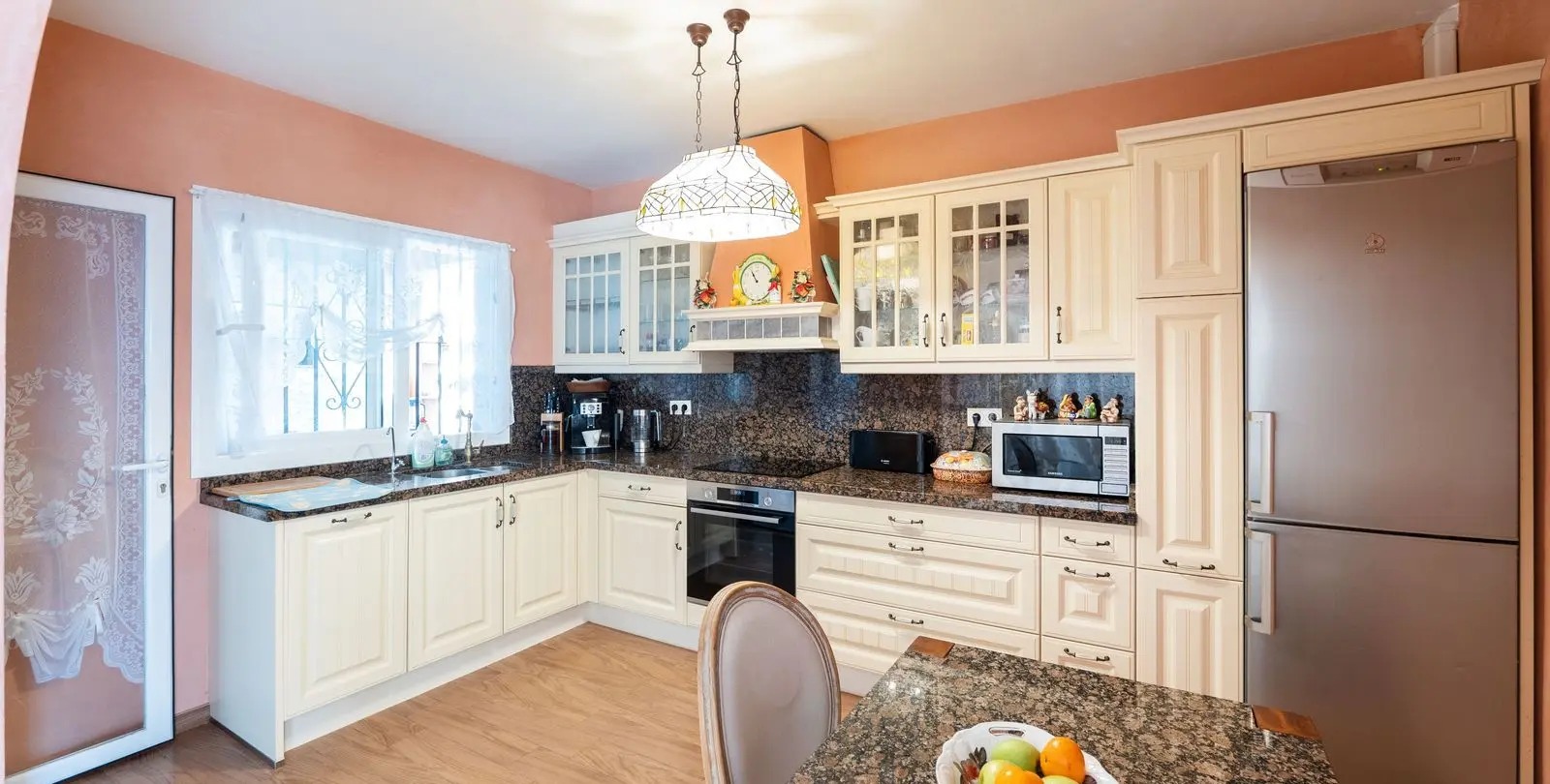 Sale of detached villa in Marbella 22