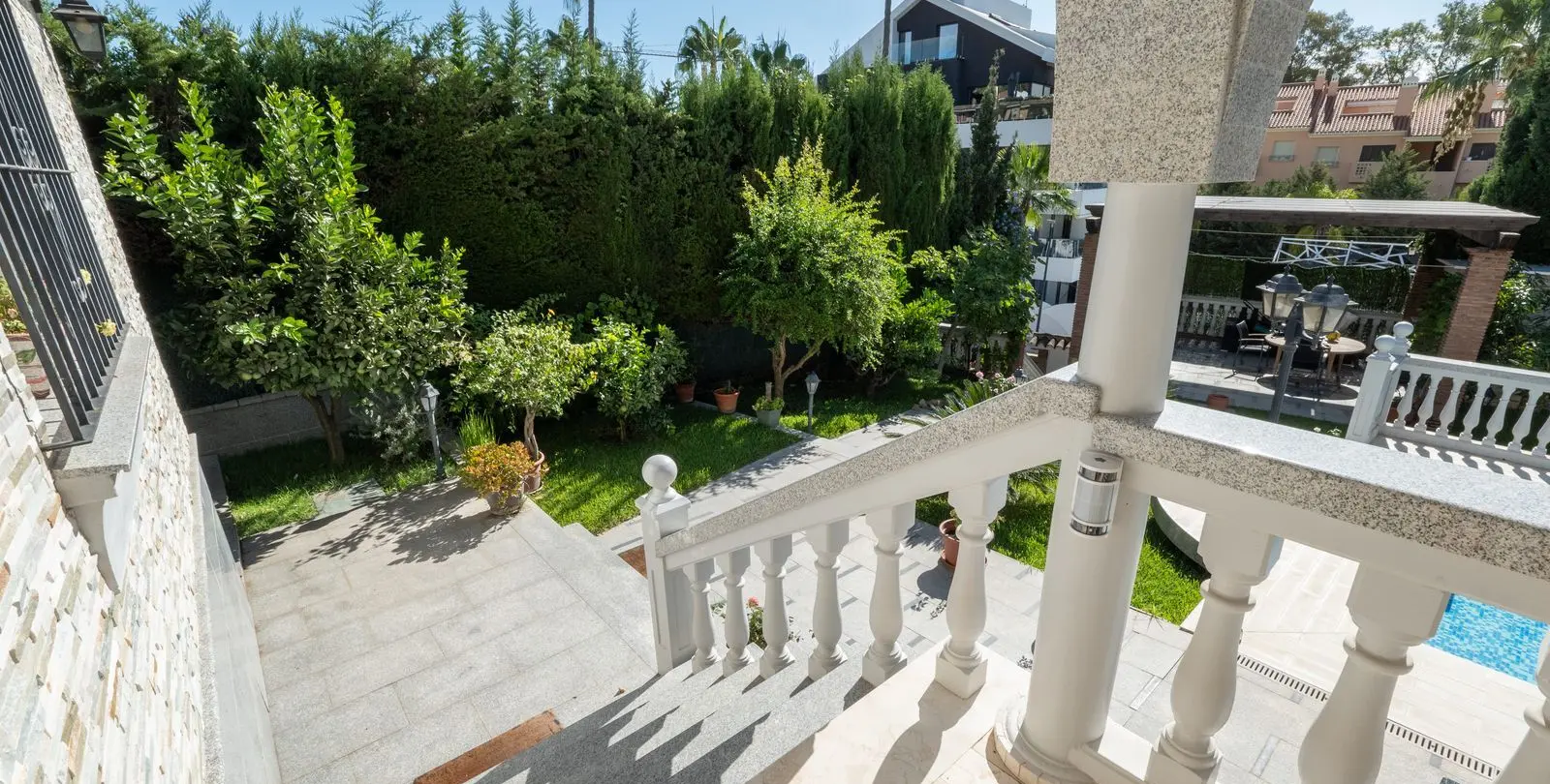 Sale of detached villa in Marbella 54