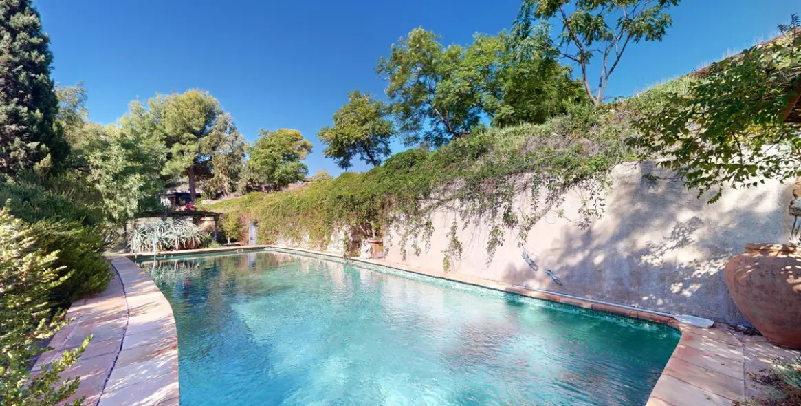 Sale of detached villa in Nerja 44