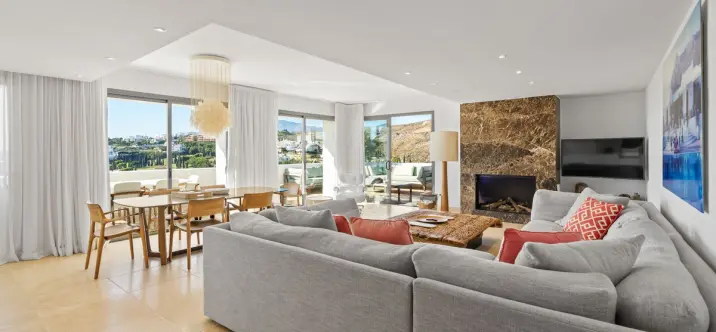 Venta de ático dúplex en Los Flamingos 0