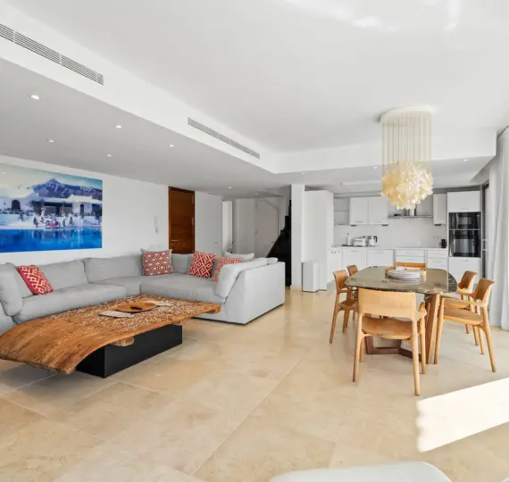 Venta de ático dúplex en Los Flamingos