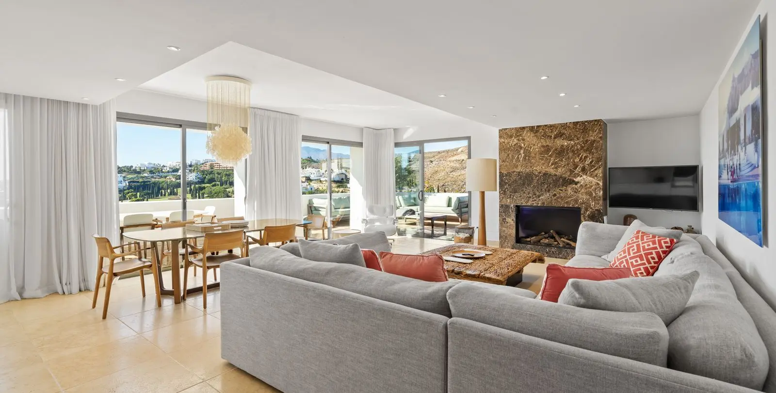 Sale of penthouse duplex in Los Flamingos 1
