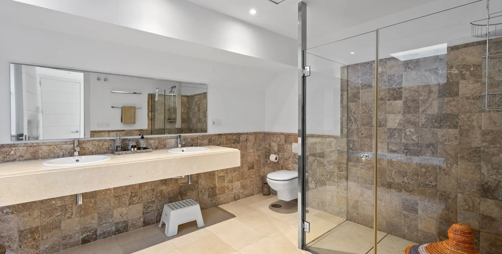 Sale of penthouse duplex in Los Flamingos 16