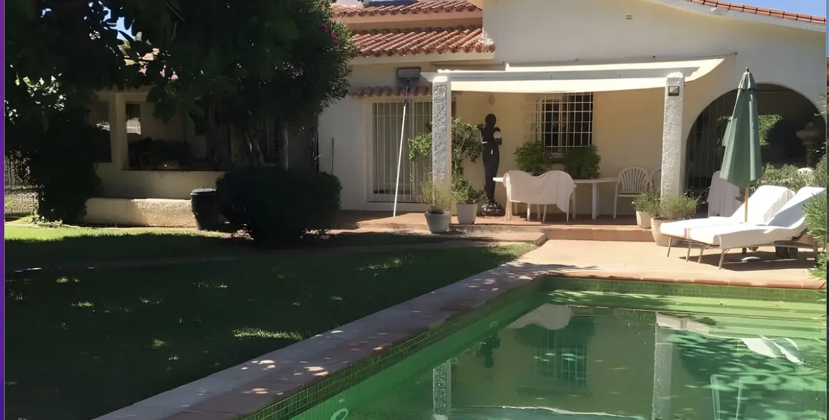 Продажа  отдельно стоящей виллы в San Pedro de Alcántara (район San Pedro de Alcántara) 4