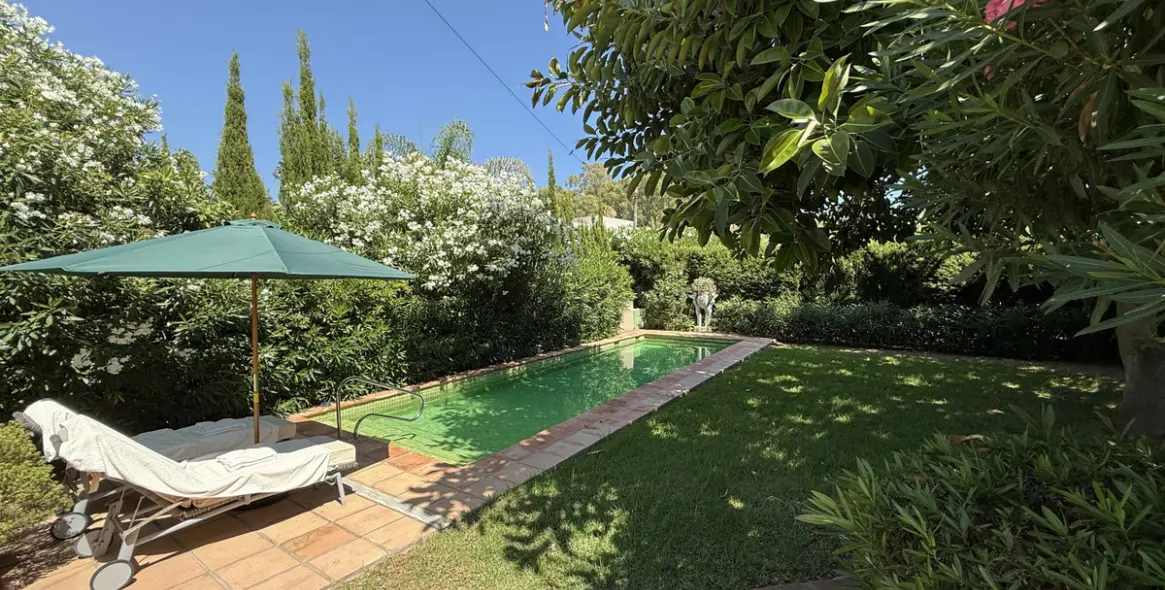 Продажа  отдельно стоящей виллы в San Pedro de Alcántara (район San Pedro de Alcántara) 5