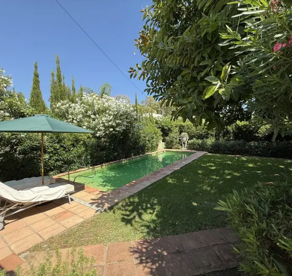 Oтдельно стоящая вилла R4913401