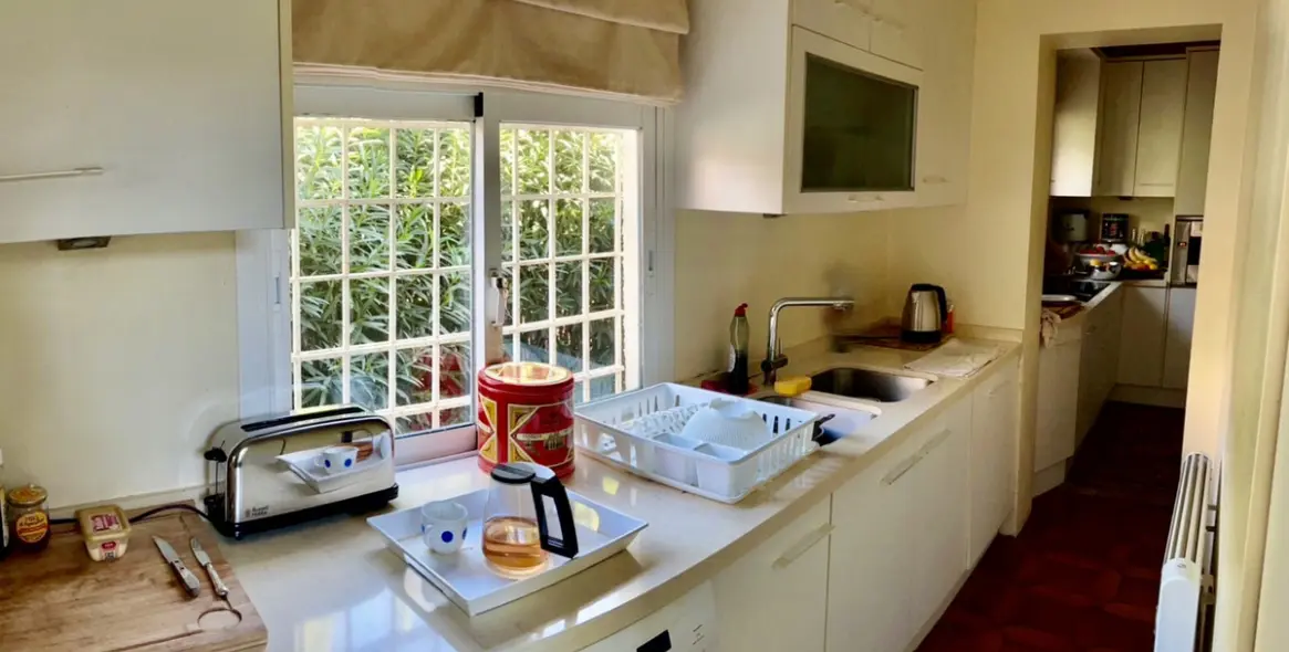 Продажа  отдельно стоящей виллы в San Pedro de Alcántara (район San Pedro de Alcántara) 12