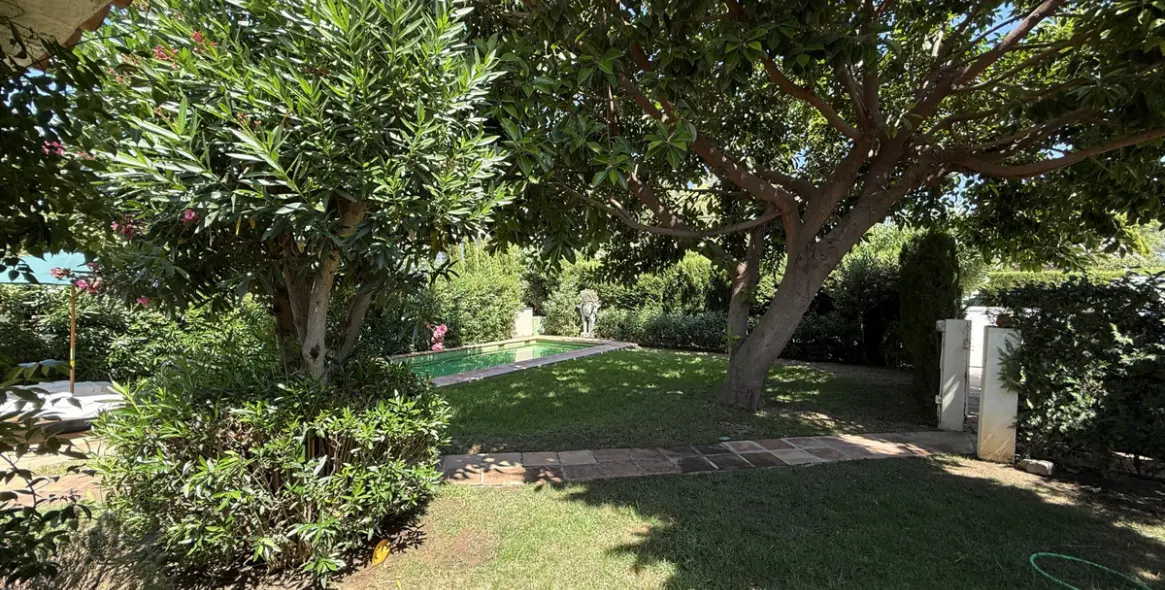 Продажа  отдельно стоящей виллы в San Pedro de Alcántara (район San Pedro de Alcántara) 15