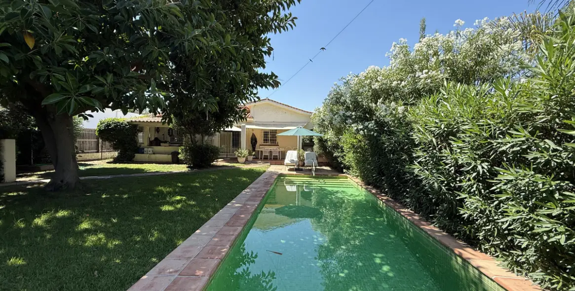 Продажа  отдельно стоящей виллы в San Pedro de Alcántara (район San Pedro de Alcántara) 16