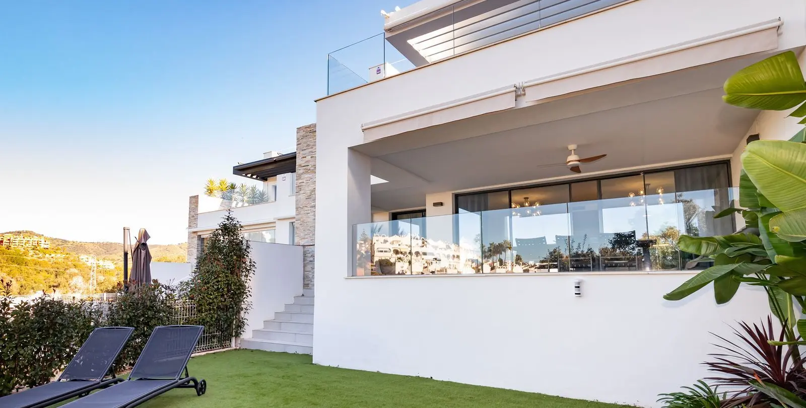 Sale of middle floor apartment in Cabopino 3