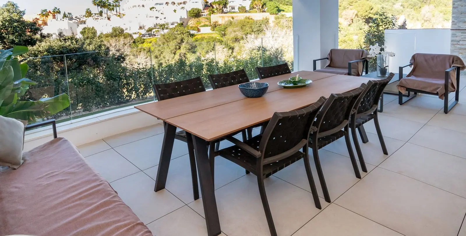 Sale of middle floor apartment in Cabopino 16