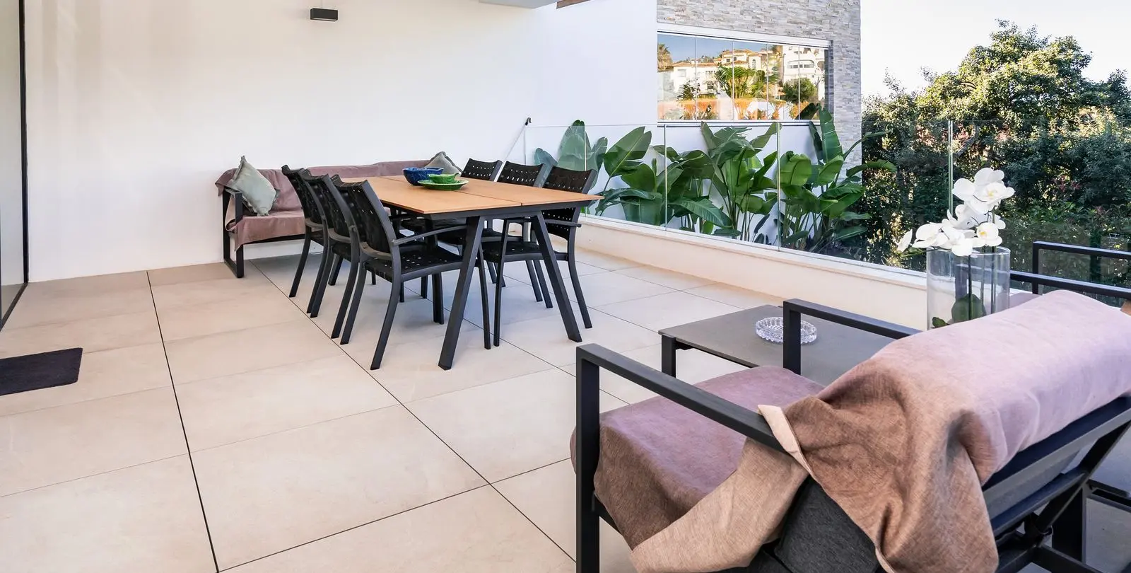 Sale of middle floor apartment in Cabopino 21