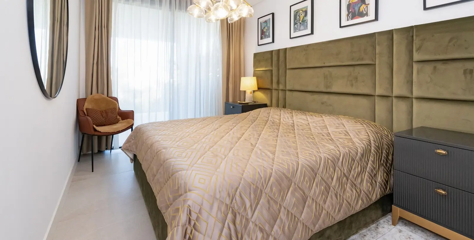 Sale of middle floor apartment in Cabopino 34